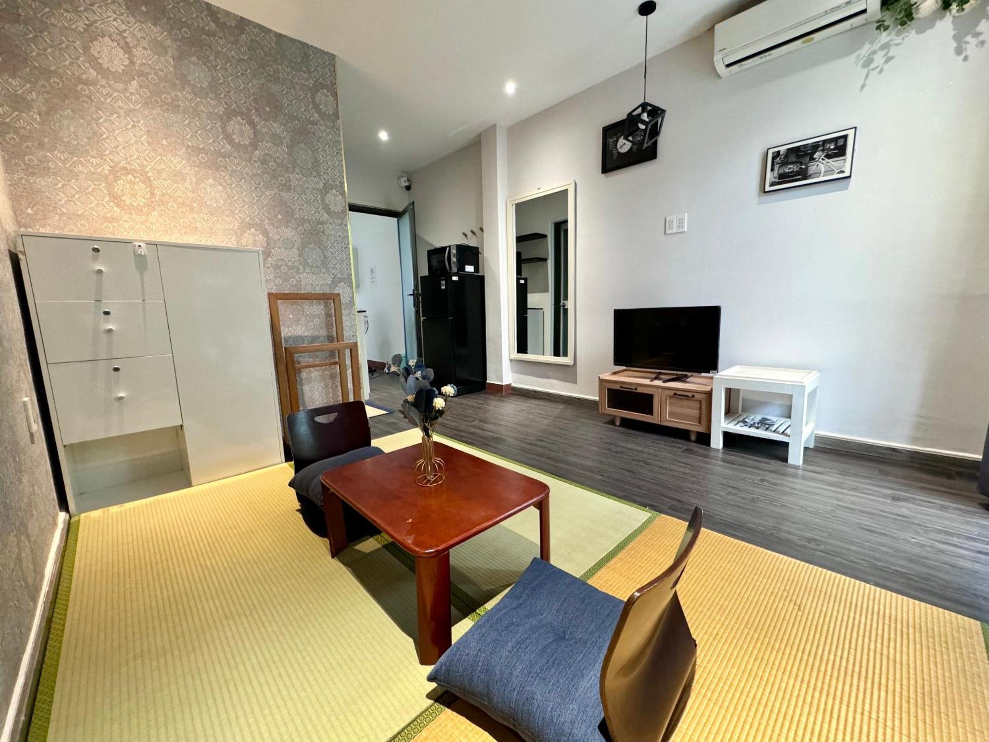 Luxe Apartment Inside Quiet Alley Ho Chi Minh City Exterior photo